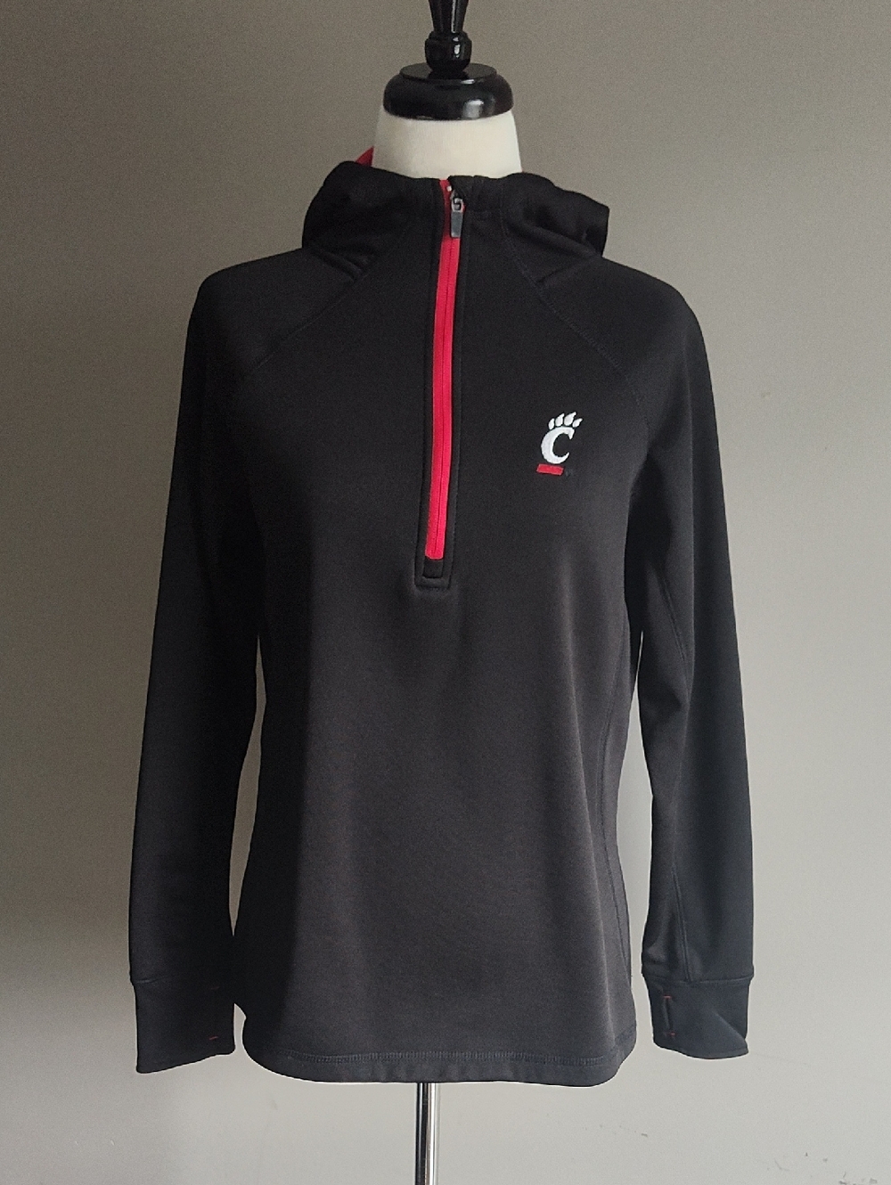 Cincinnati Bearcats Unisex Black And Red Zip Hoodie Pullover